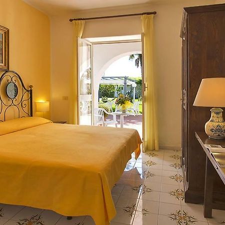 Hotel Belsole Forio di Ischia Eksteriør billede